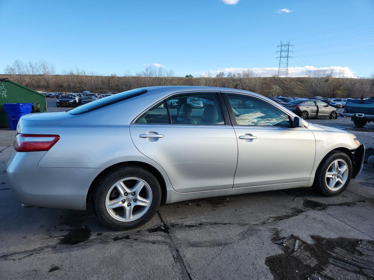 Toyota Camry Base Image 4