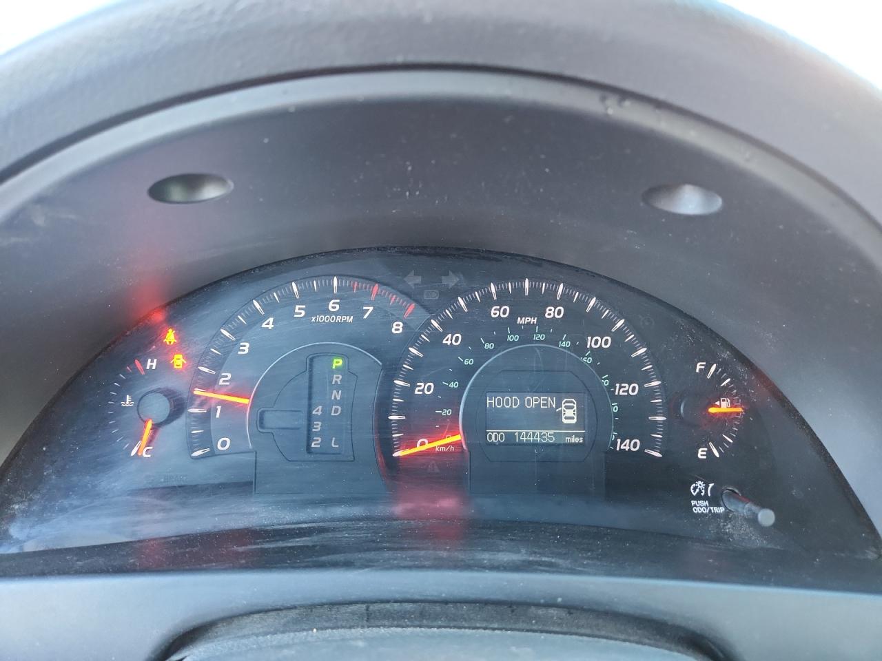 Toyota Camry Base Image 9