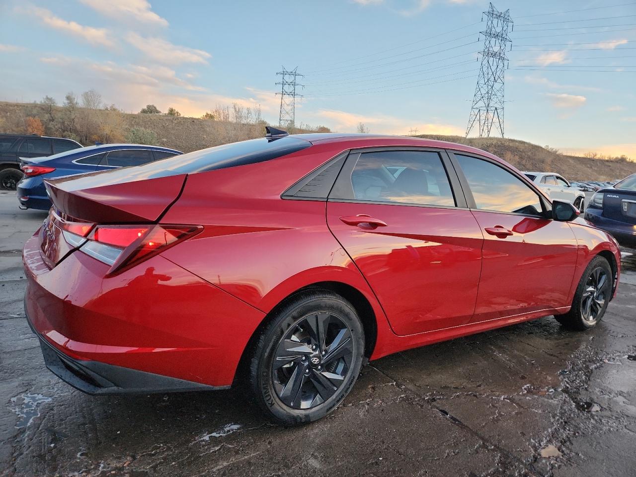 Hyundai ELANTRA Sel Image 5