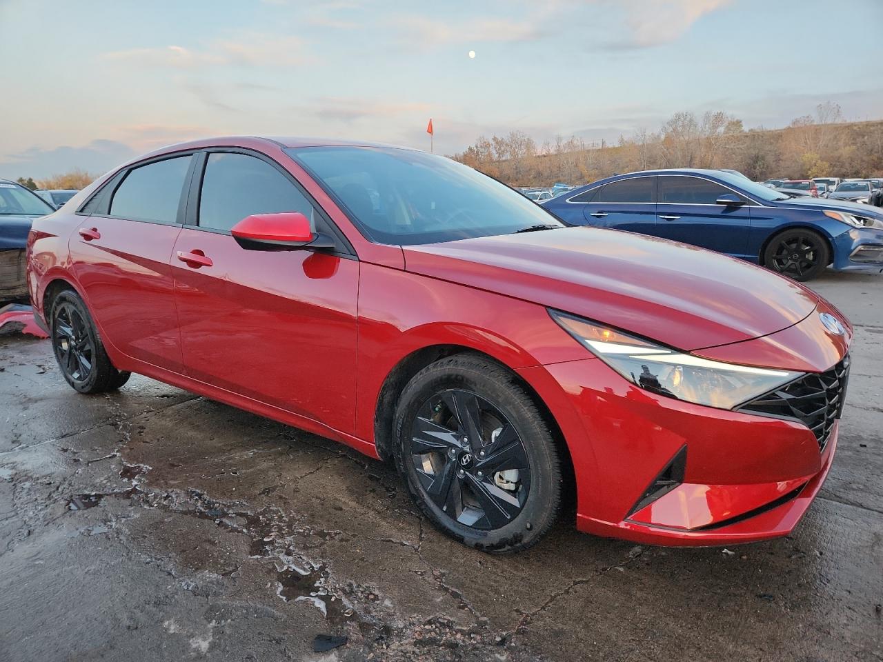 Hyundai ELANTRA Sel Image 7