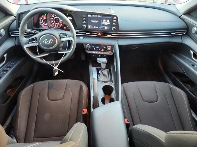 Hyundai ELANTRA Sel Image 3