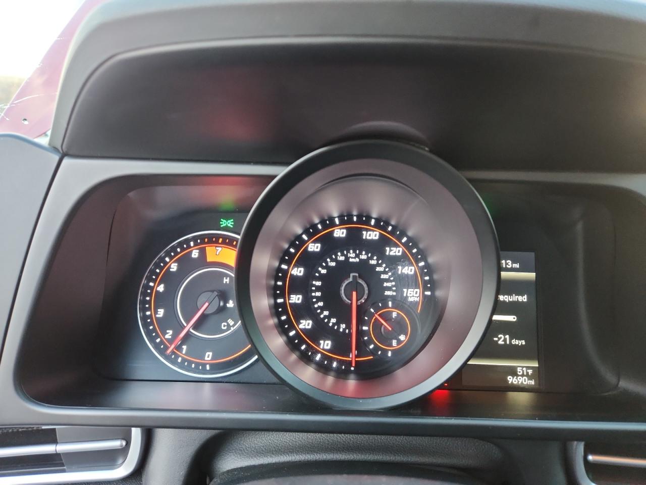 Hyundai ELANTRA Sel Image 8