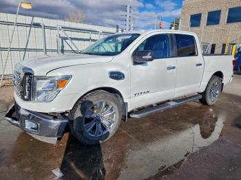  Salvage Nissan Titan