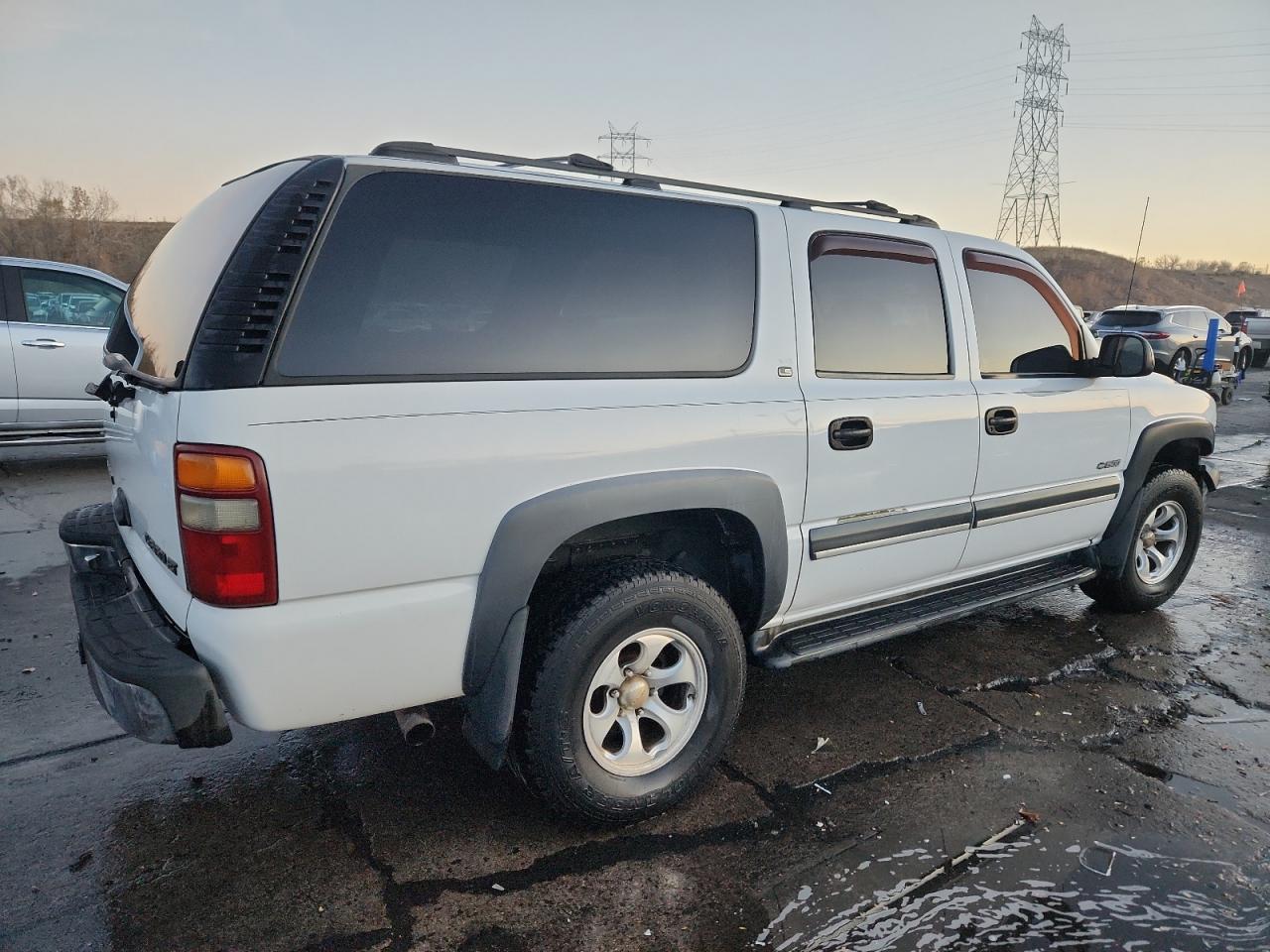 Chevrolet Suburban K1500 Image 4