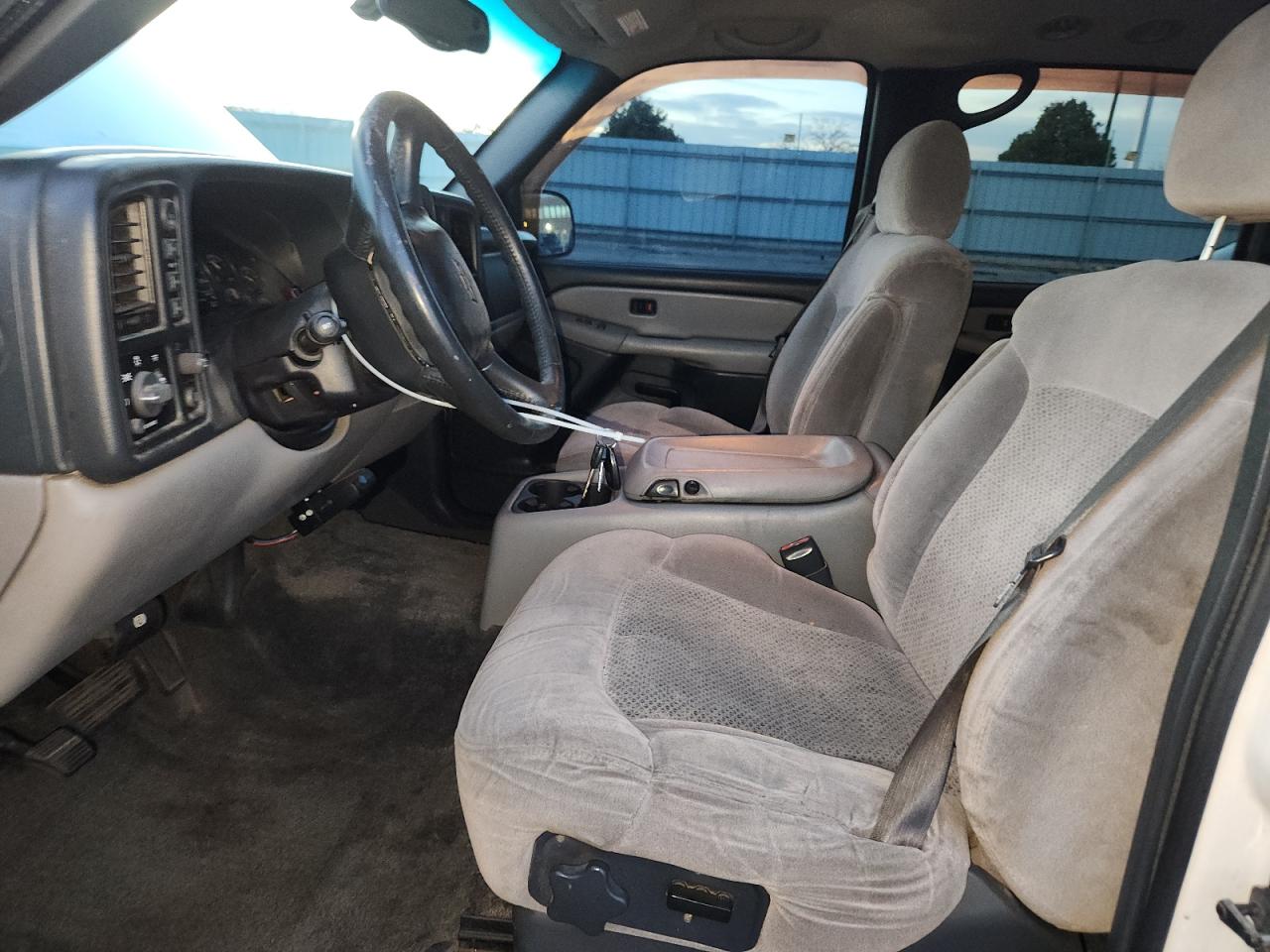 Chevrolet Suburban K1500 Image 7