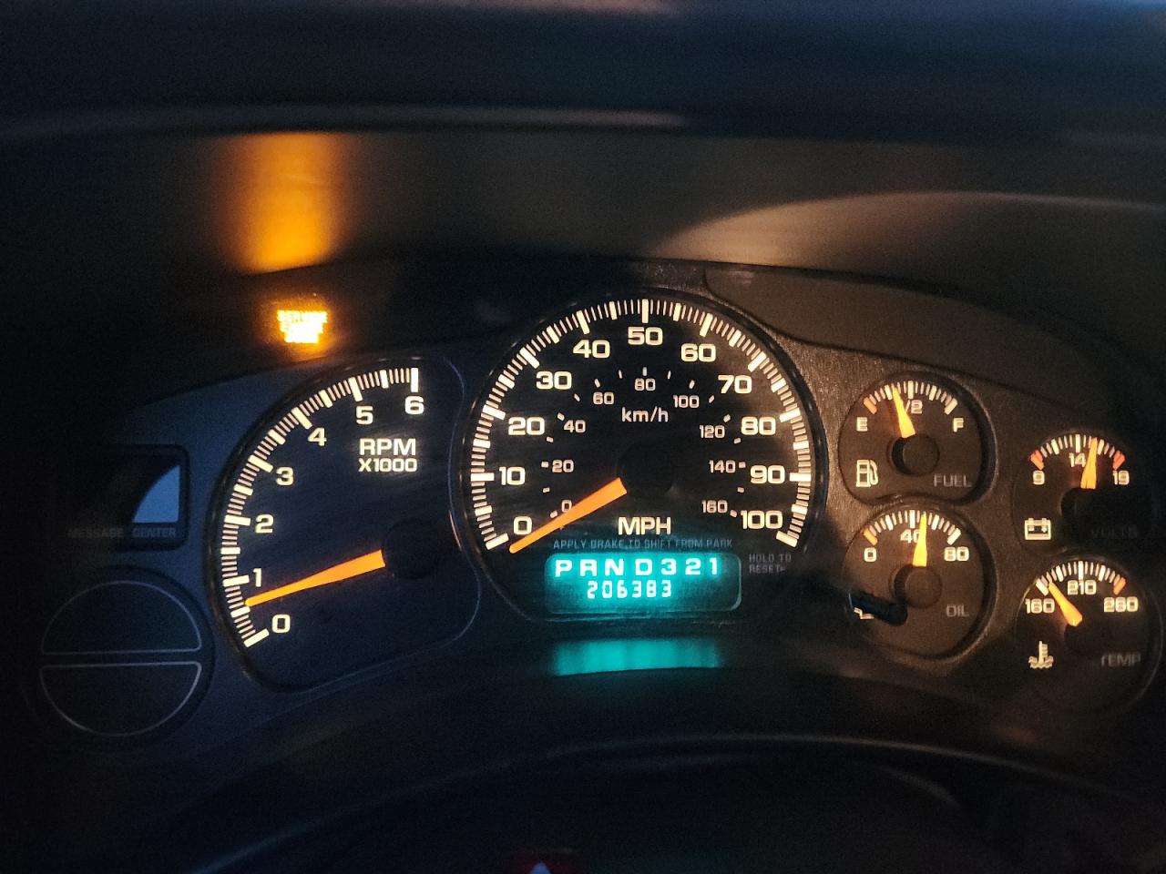 Chevrolet Suburban K1500 Image 9