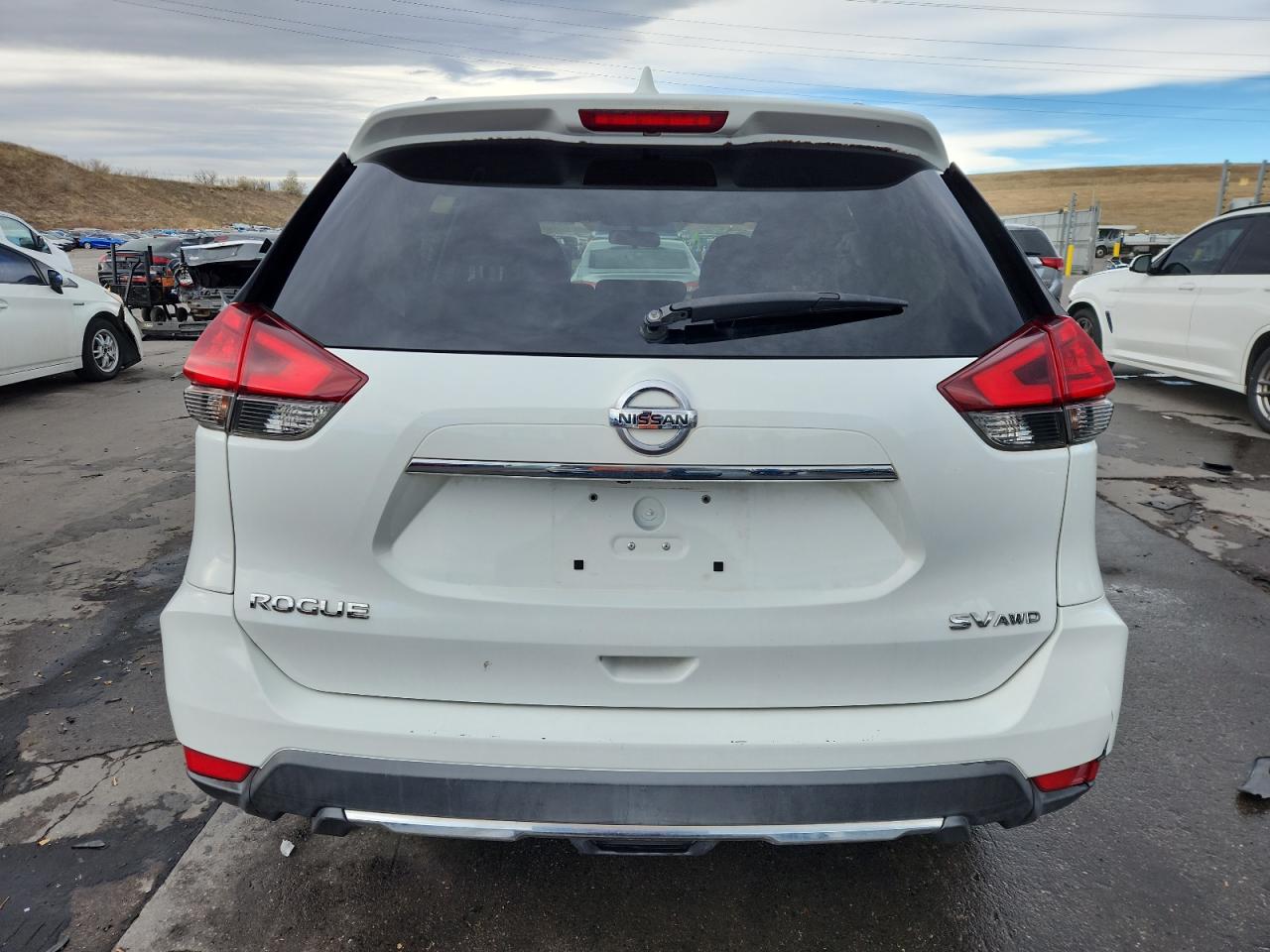 Nissan Rogue S Image 7