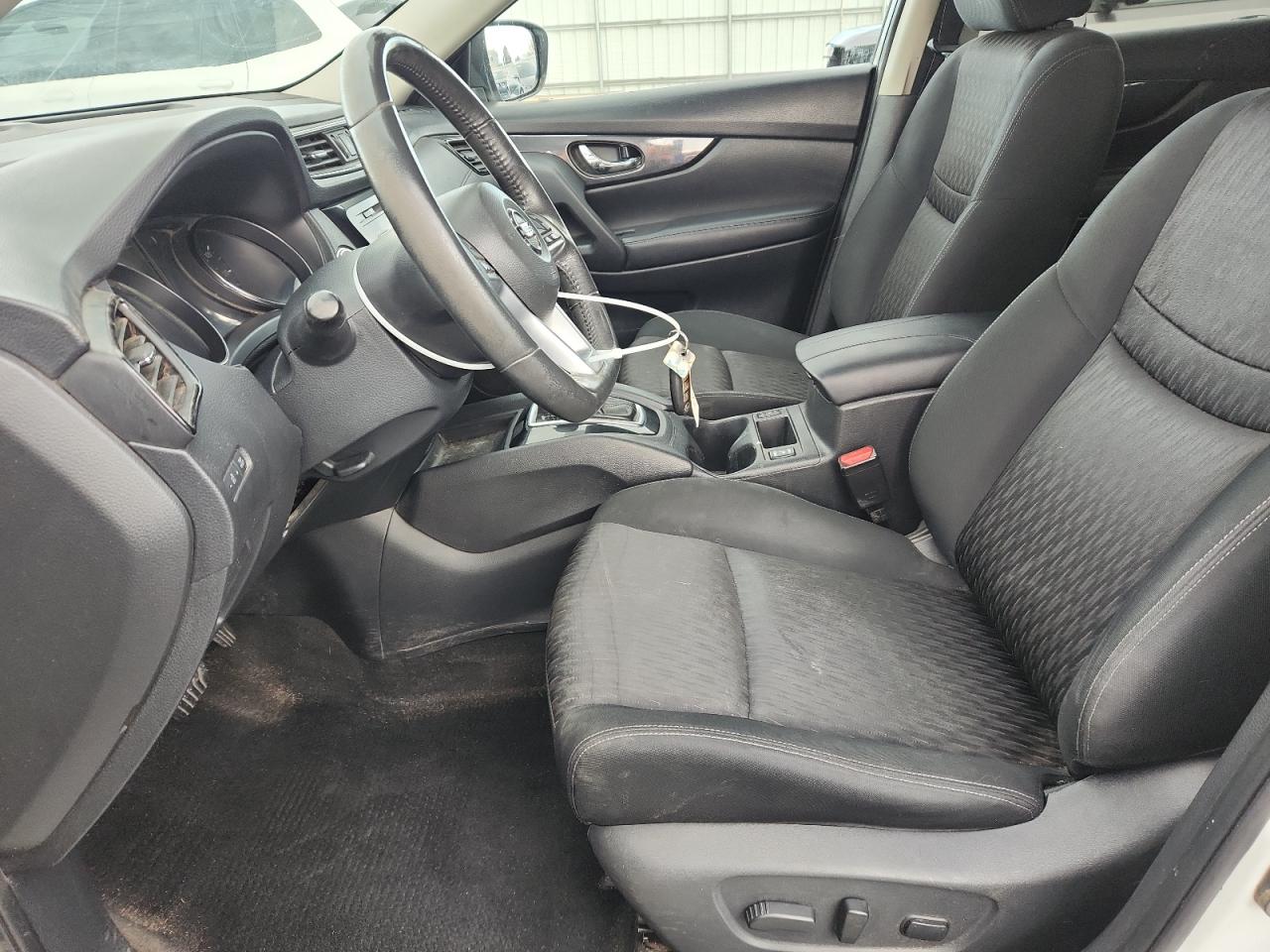 Nissan Rogue S Image 8