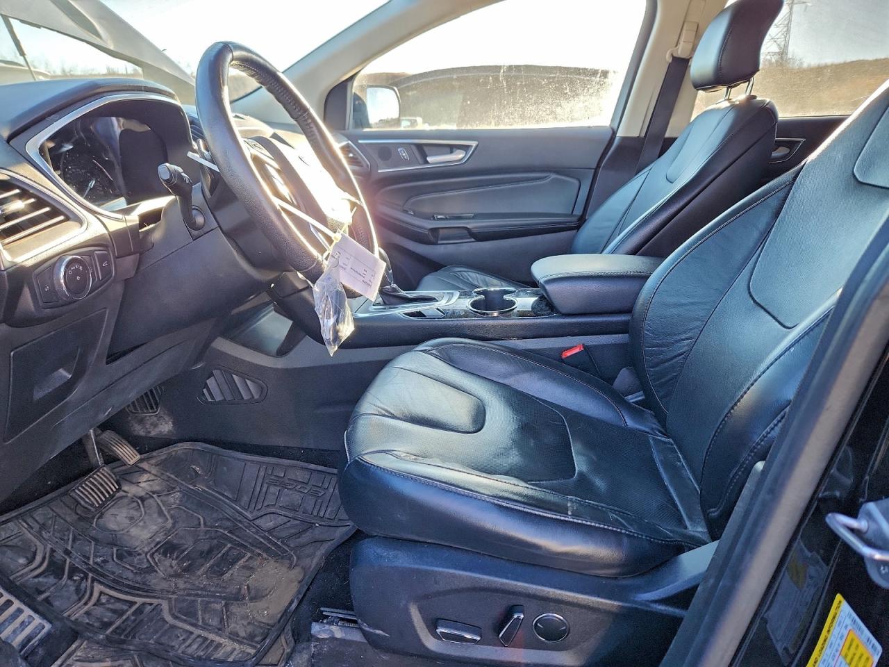 Ford Edge Titanium Image 11