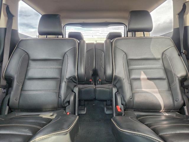 GMC Acadia Denali Image 5