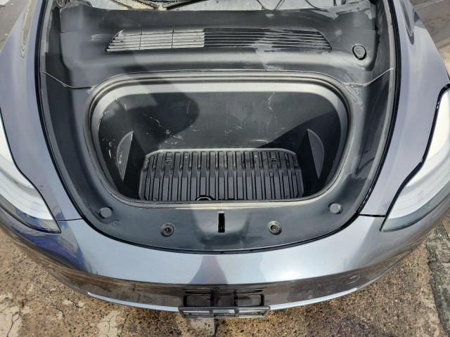 Tesla Model Y Image 12