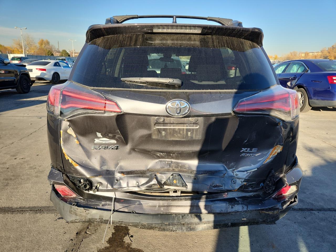 Toyota RAV4 Xle Image 12