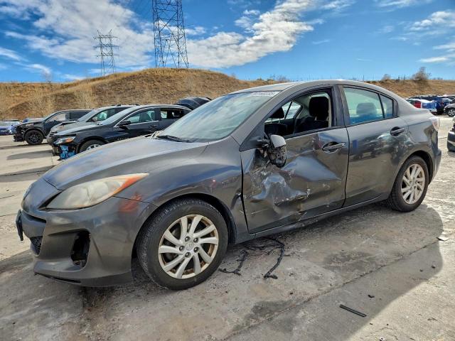  Salvage Mazda 3