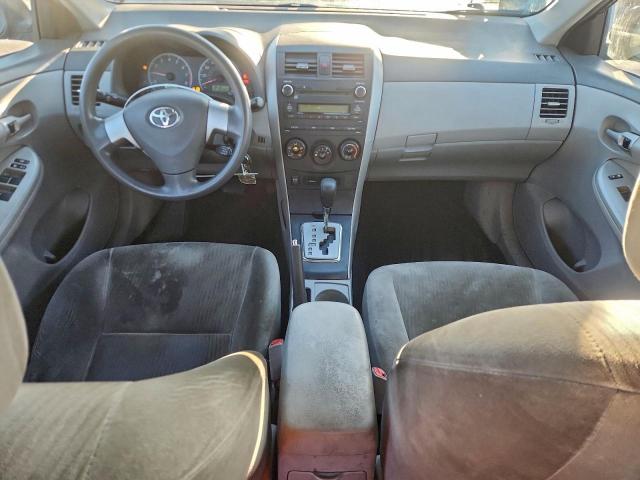 Toyota Corolla Base Image 11
