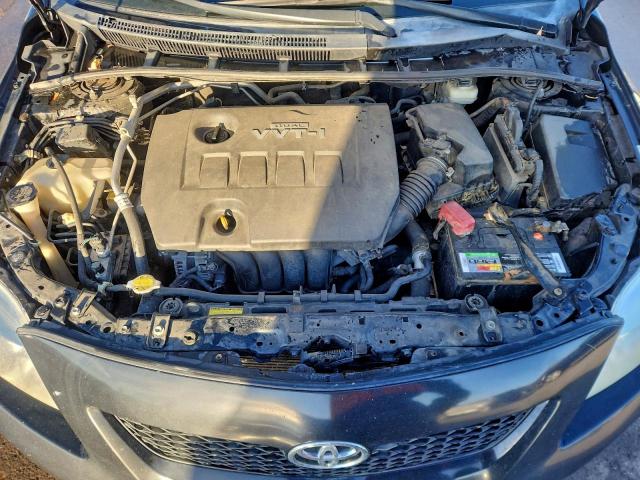 Toyota Corolla Base Image 10