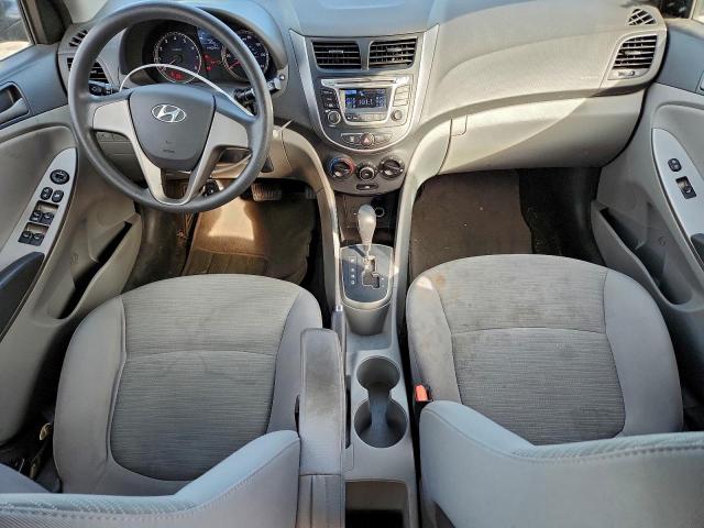 Hyundai ACCENT Gls Image 12