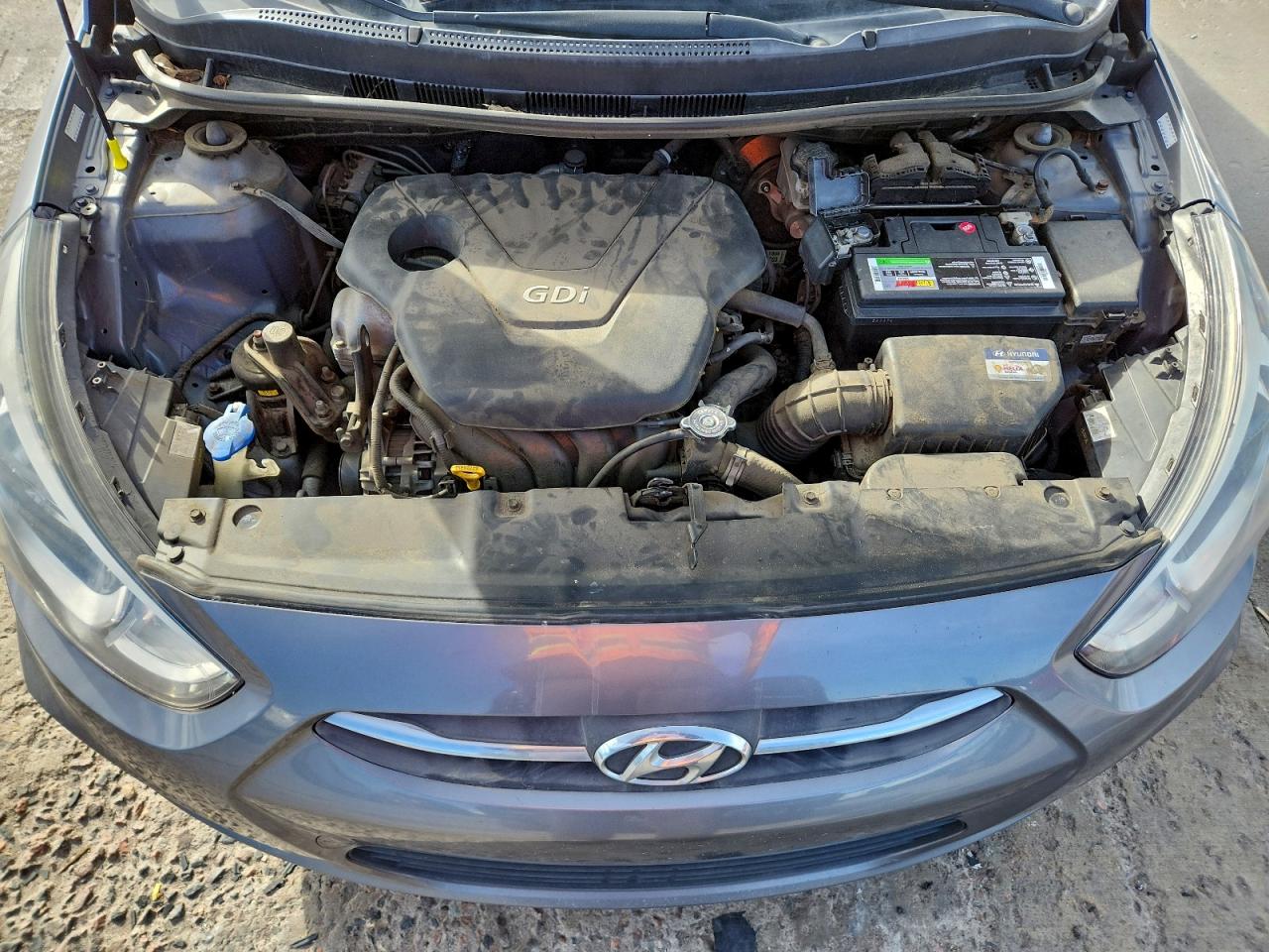 Hyundai ACCENT Gls Image 10