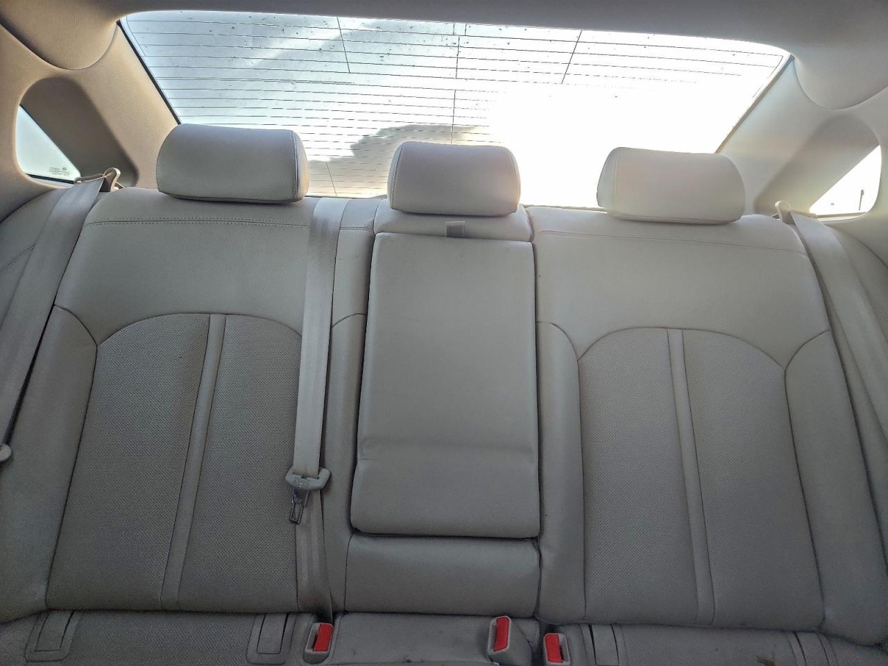 Hyundai SONATA Hybrid Image 10