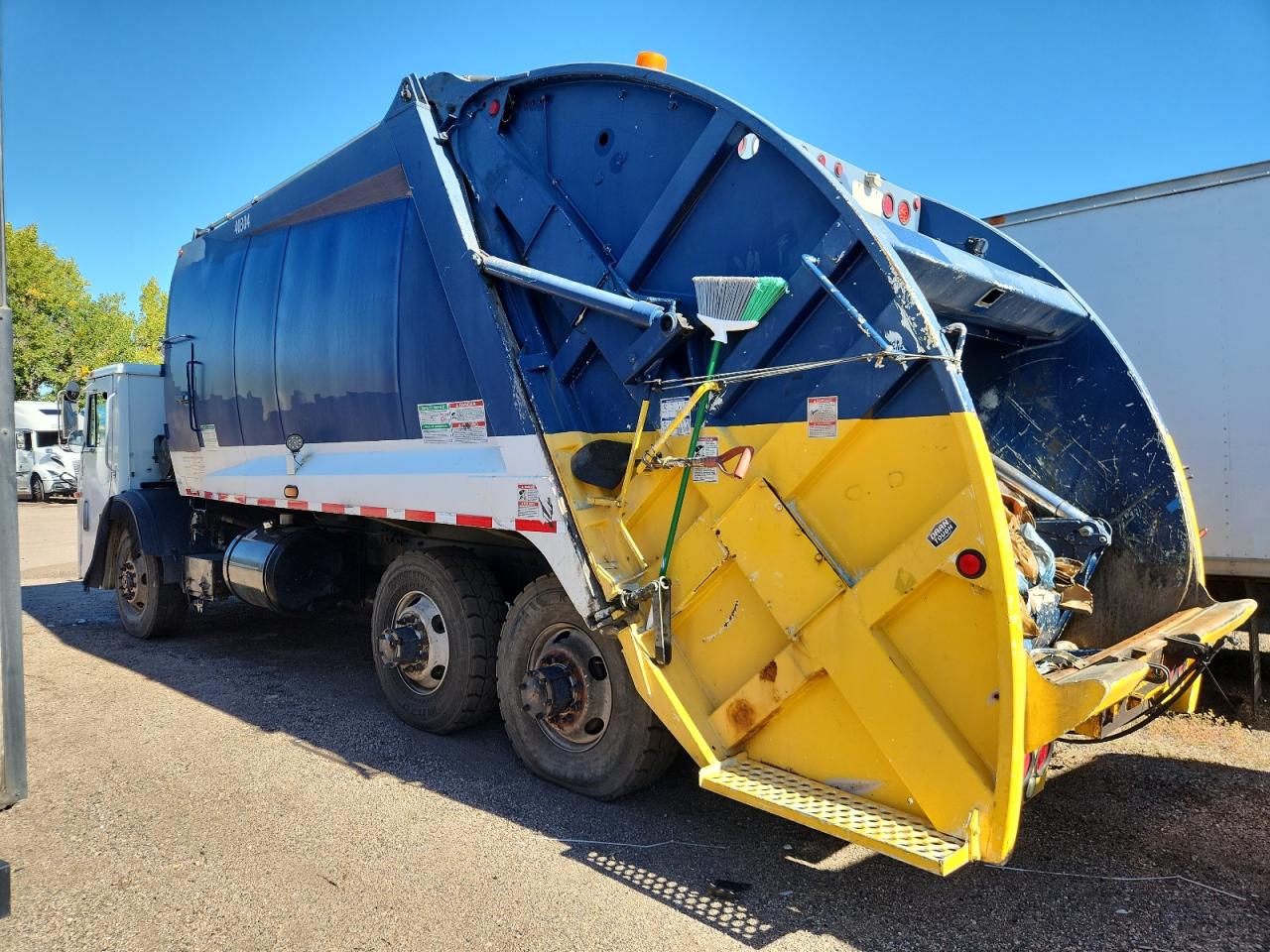 Mack 600 Le600 Le600 Image 2