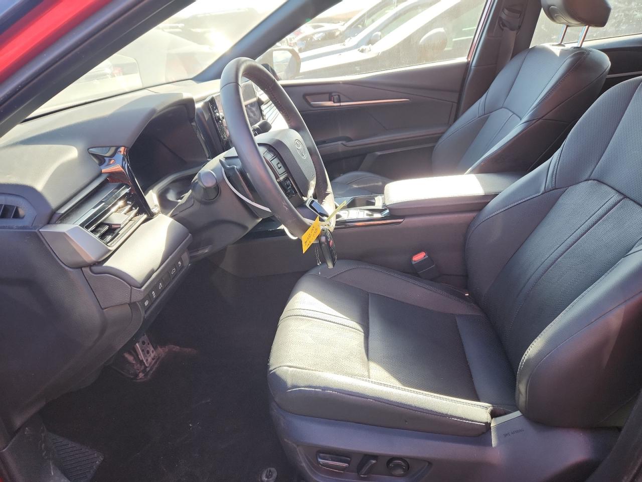 Toyota Camry Xse Image 8