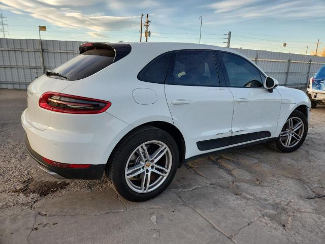 Porsche Macan Image 11