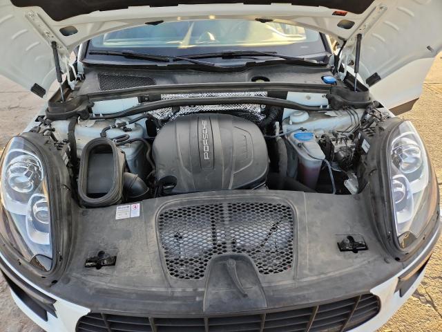 Porsche Macan Image 10