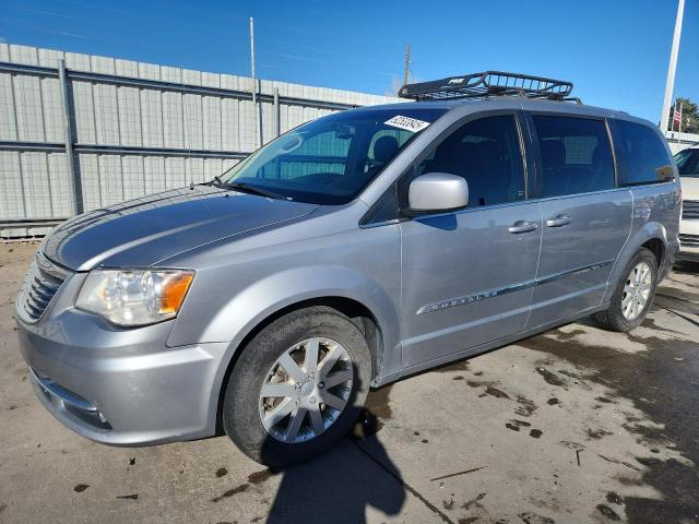  Salvage Chrysler Minivan