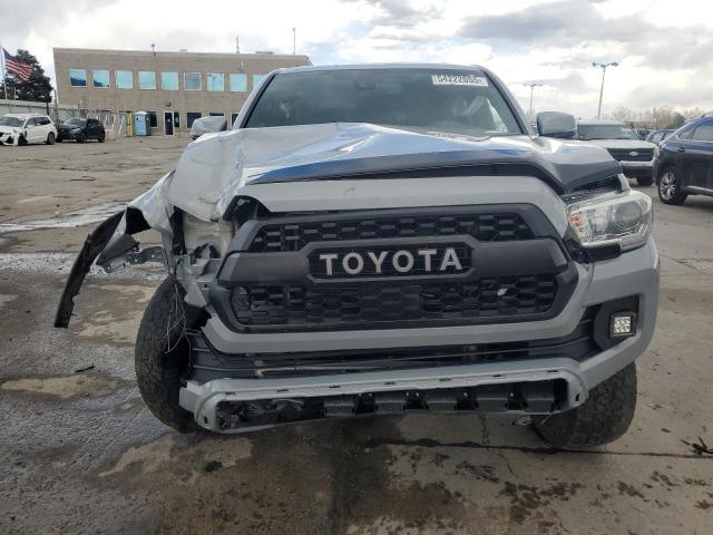 Toyota Tacoma Double Cab Image 10