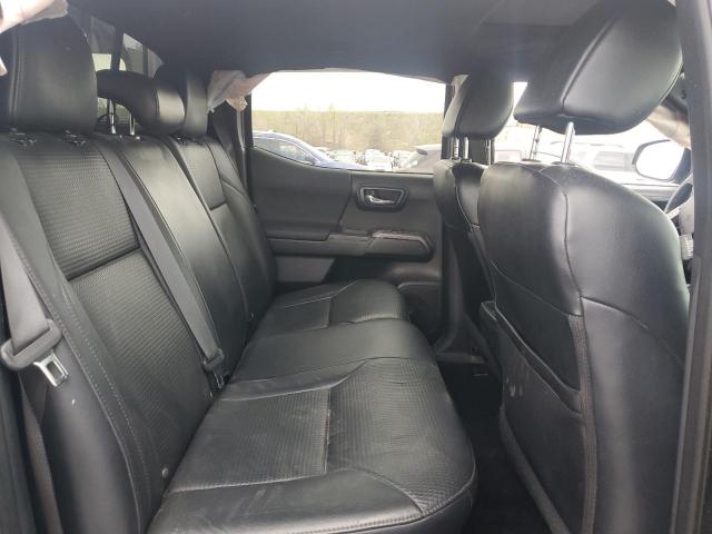 Toyota Tacoma Double Cab Image 5