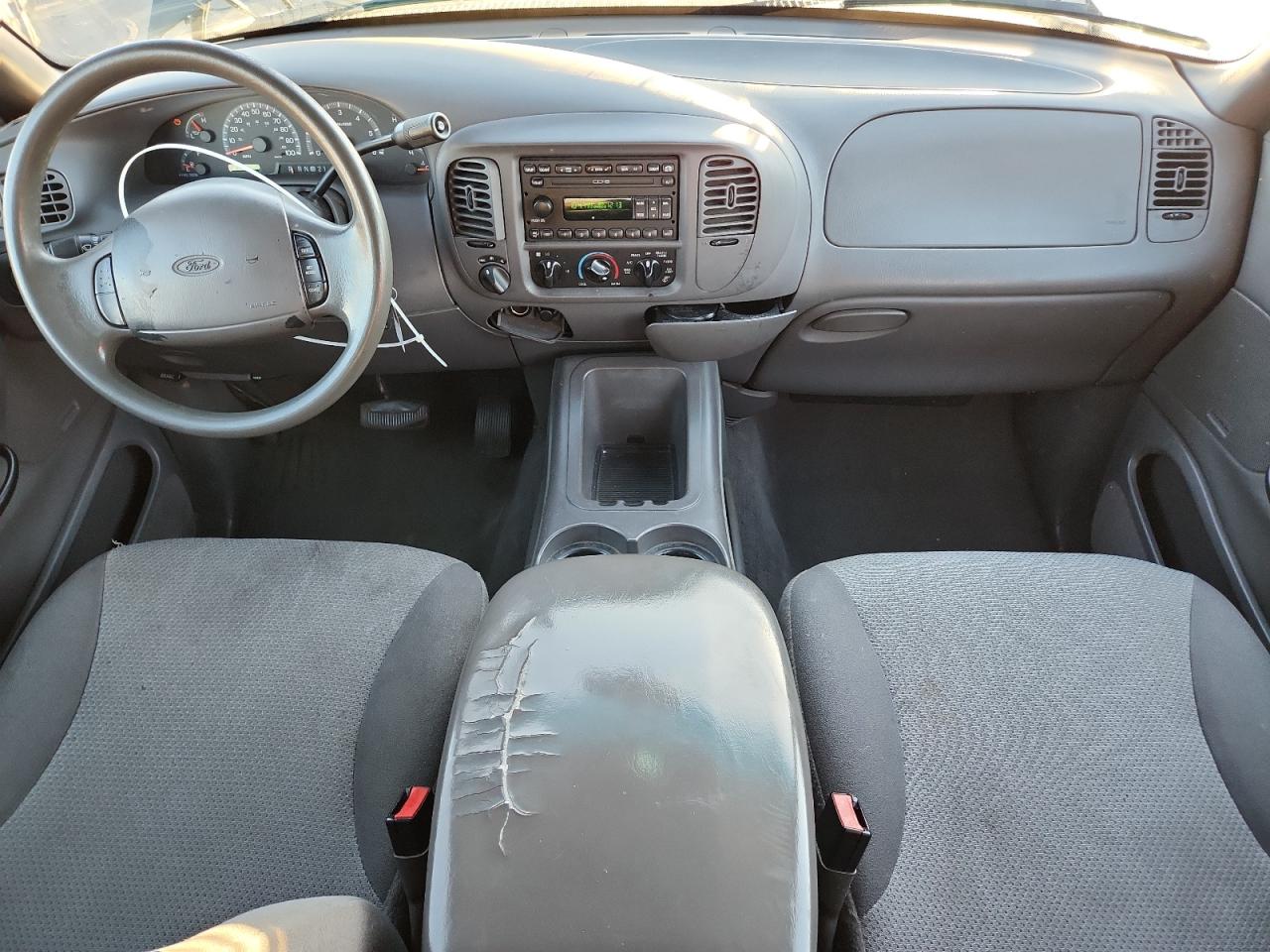 Ford Expedition Xlt Image 5