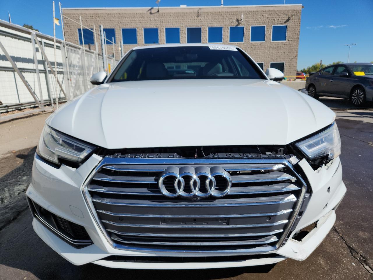 Audi A4 Prestige Image 3