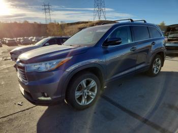  Salvage Toyota Highlander