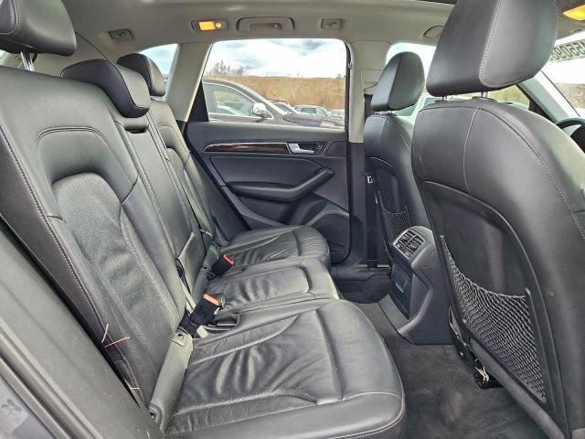 Audi Q5 Premium Plus Image 14