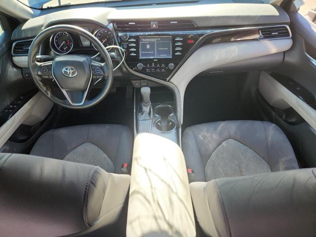 Toyota Camry Le Image 8