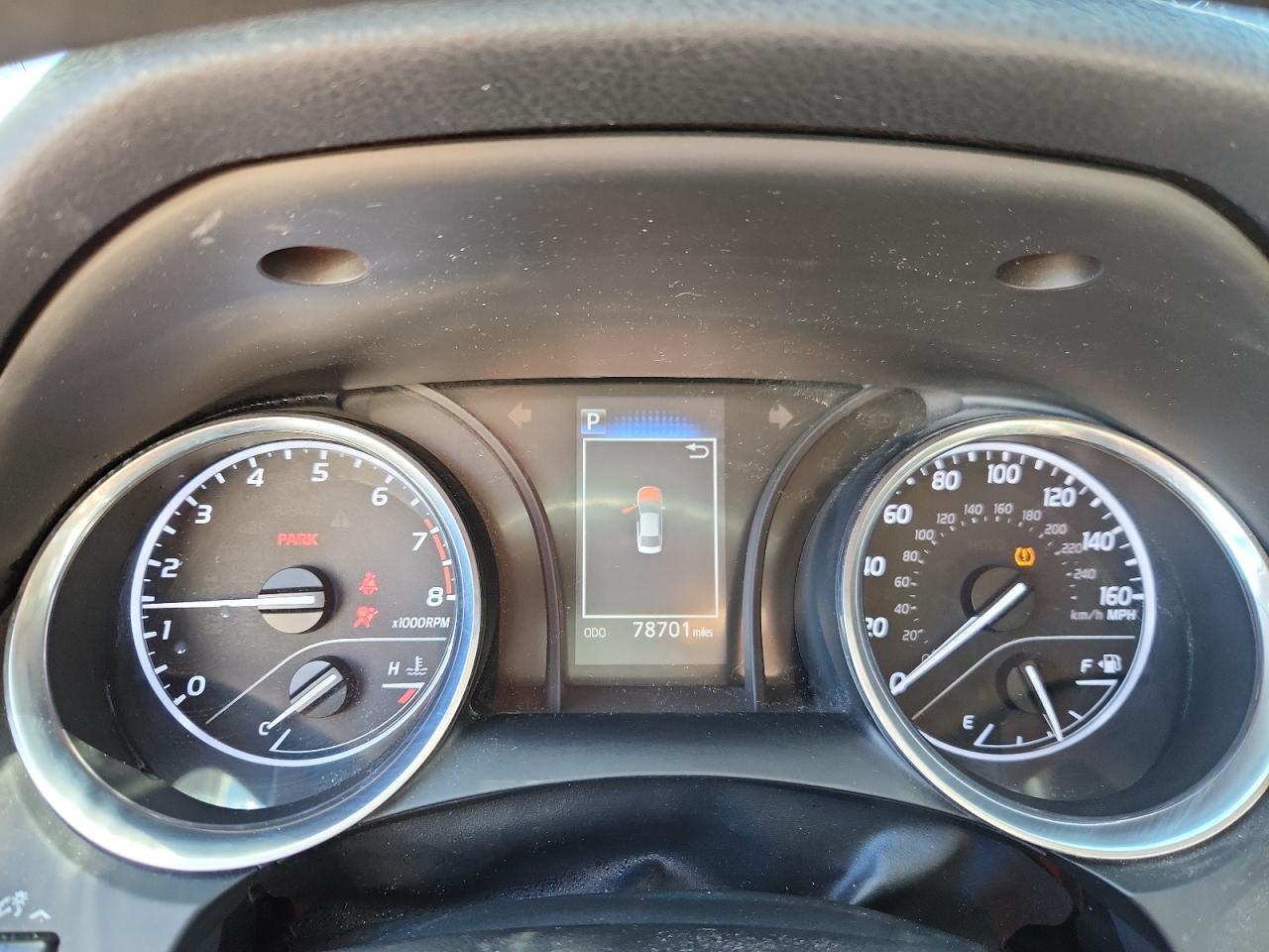 Toyota Camry Le Image 5