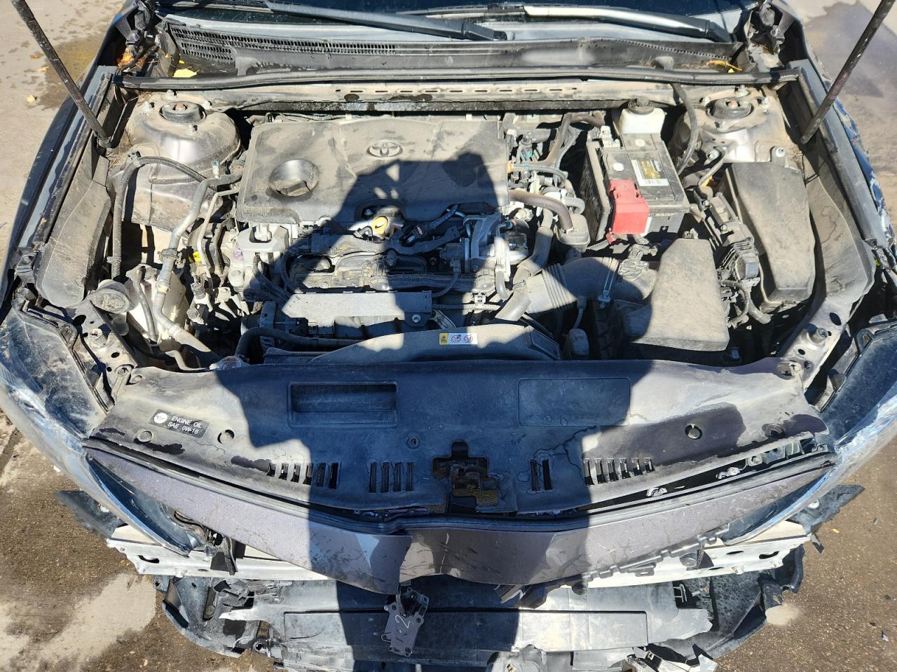 Toyota Camry Le Image 9