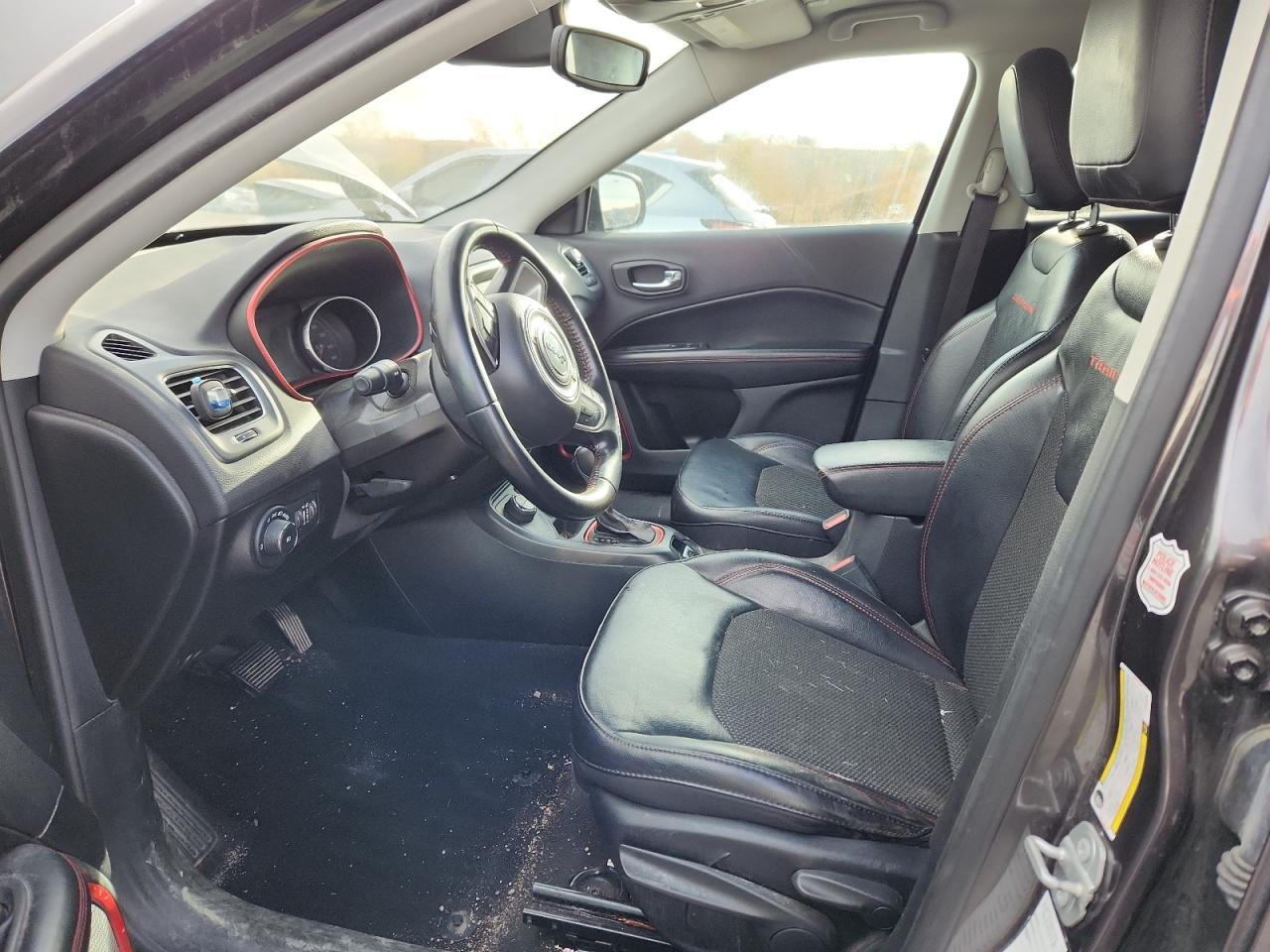 Jeep Compass Trailhawk Image 9