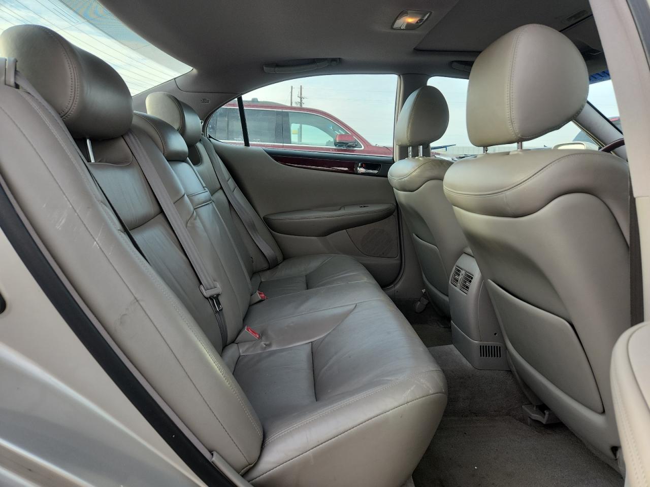 Lexus Es 300 Image 12