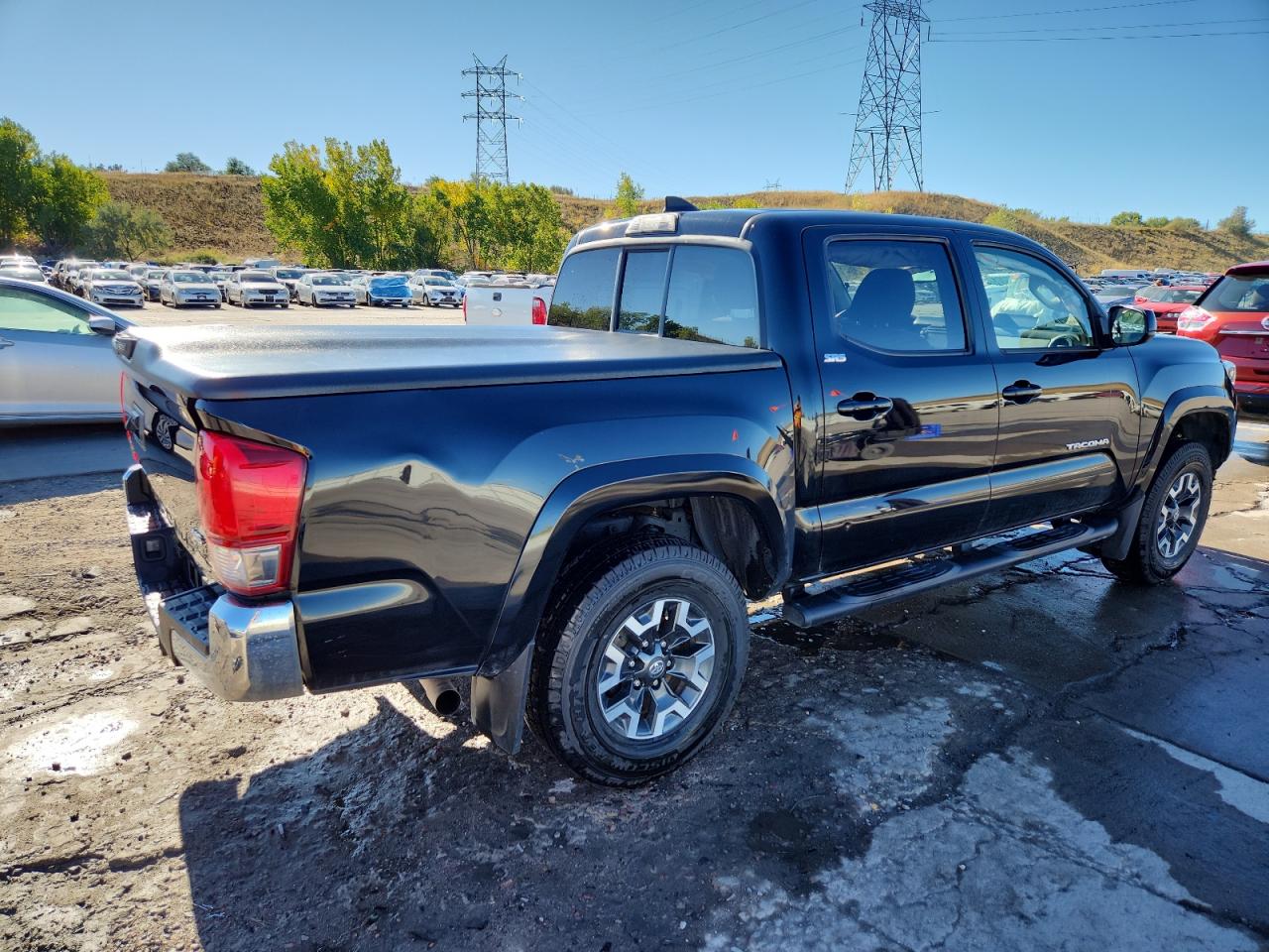 Toyota Tacoma Double Cab Image 2