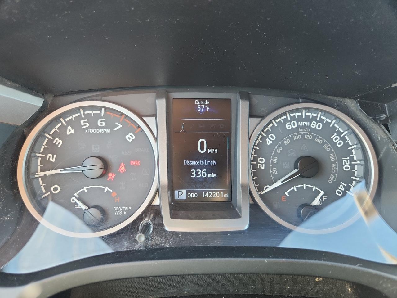 Toyota Tacoma Double Cab Image 13