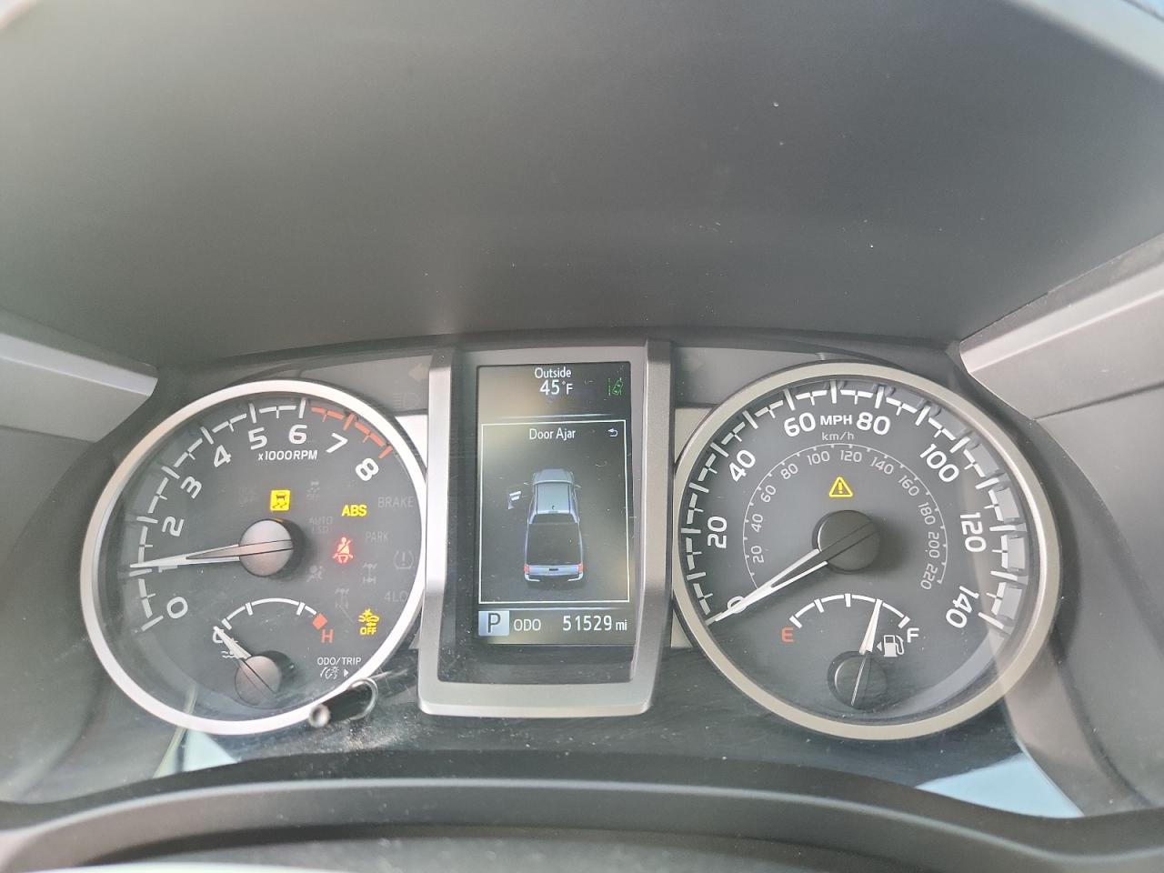 Toyota Tacoma Double Cab Image 9