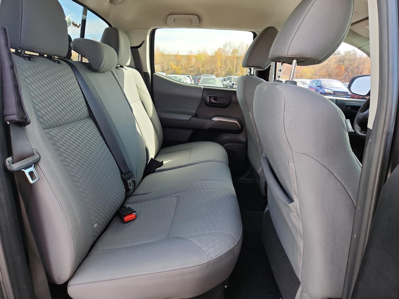 Toyota Tacoma Double Cab Image 10