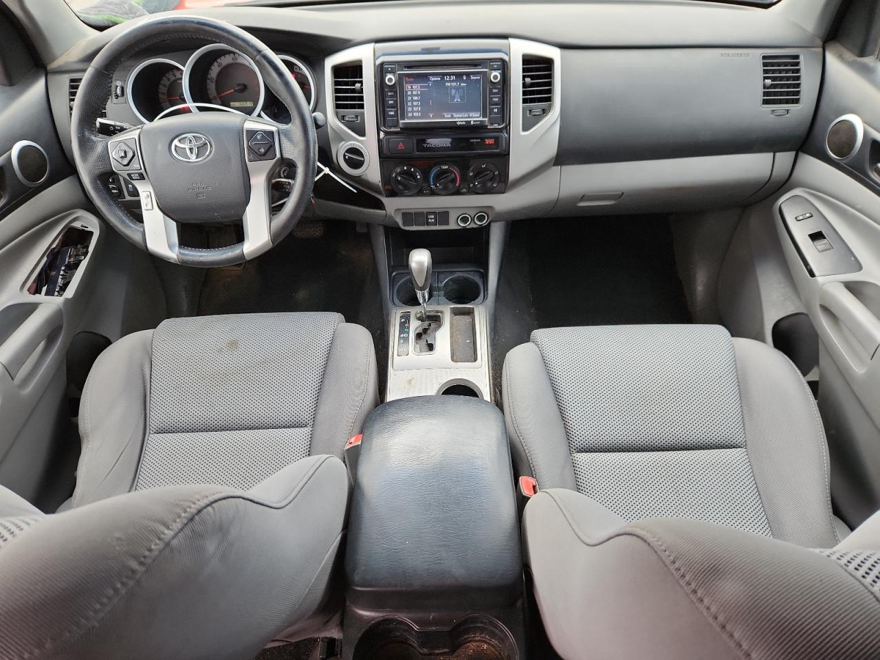 Toyota Tacoma Double Cab Image 8