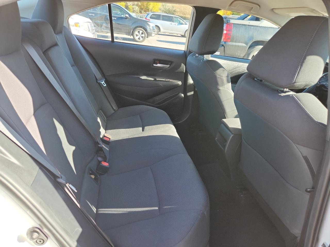 Toyota Corolla Le Image 8