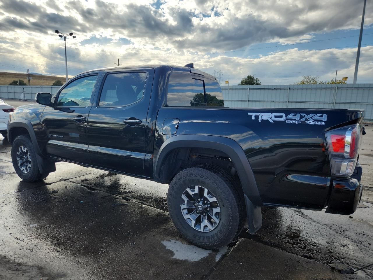 Toyota Tacoma Double Cab Image 8