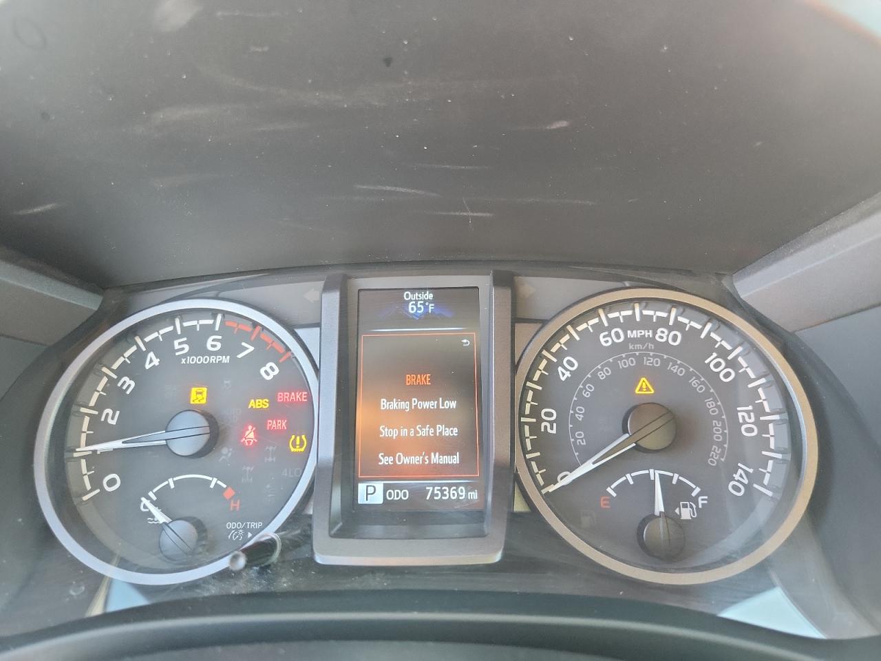 Toyota Tacoma Double Cab Image 6