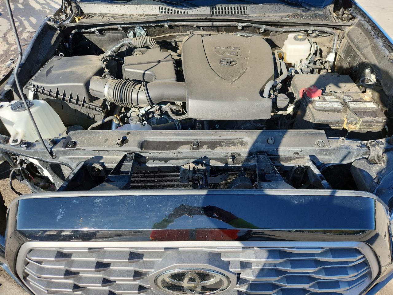 Toyota Tacoma Double Cab Image 11