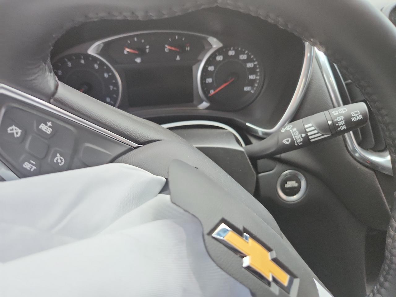 Chevrolet Equinox Lt Image 8