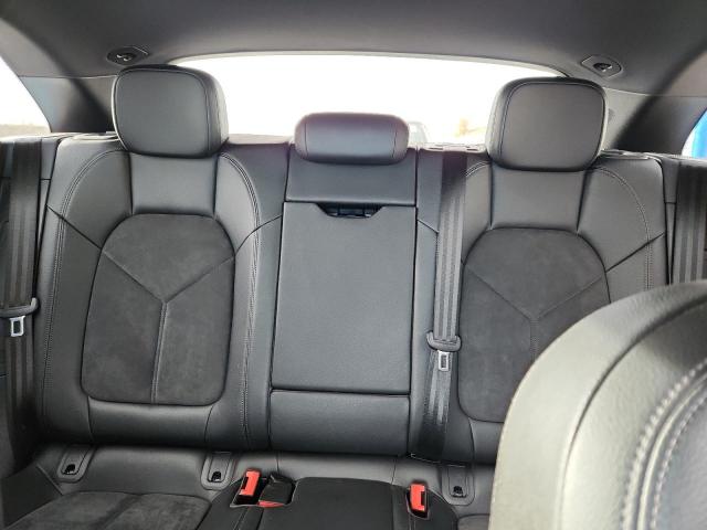 Porsche Macan Image 11