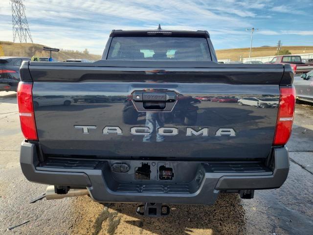 Toyota Tacoma Double Cab Image 4